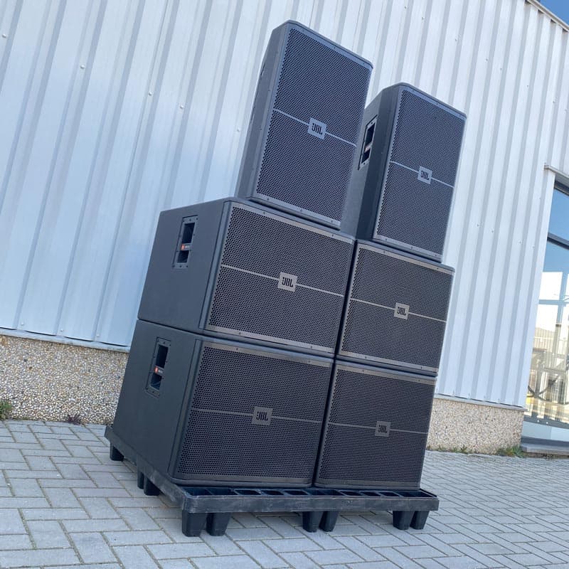 JBL Professional SRX715 (2) + SRX718S (4)