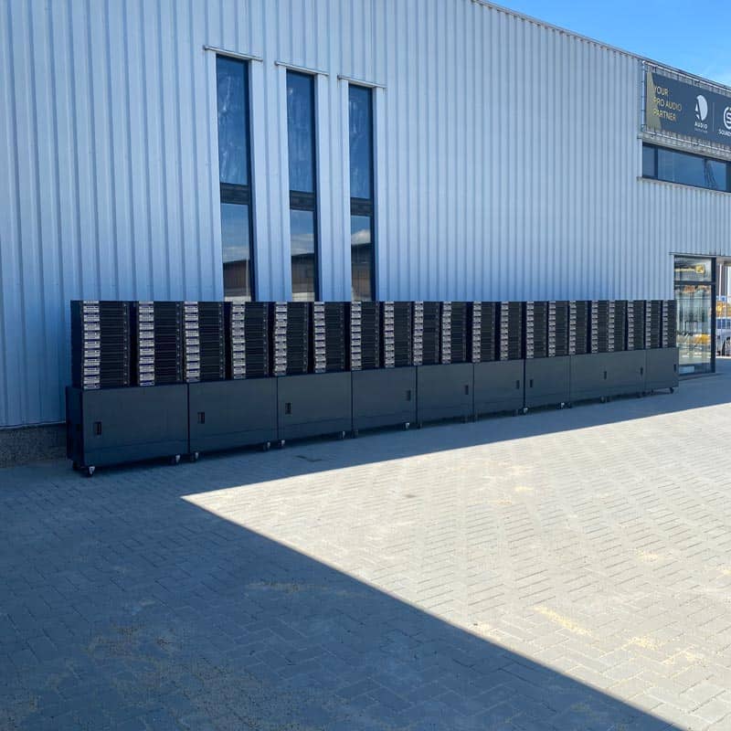 L-Acoustics LA8 R3 AES/EBU