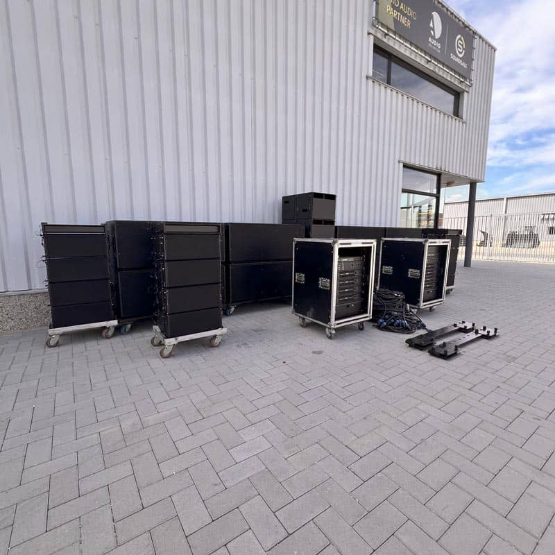 QSC WideLine-8 occasion pre-owned