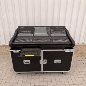 DiGiCo SD10 with Waves Expansion Card