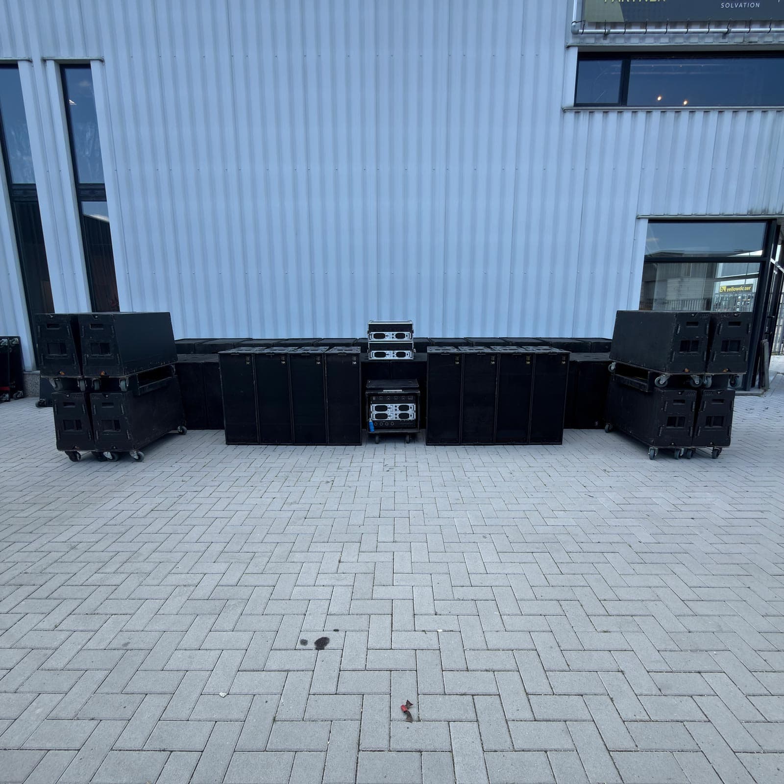 Martin Audio Synco W8LC (12) + WSX / STS RR (24) System